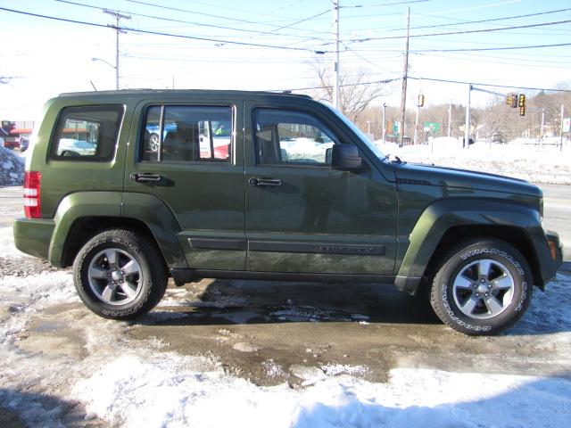 Jeep Liberty 2008 photo 3