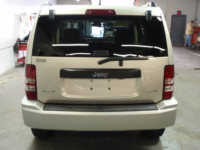Jeep Liberty 2008 photo 2