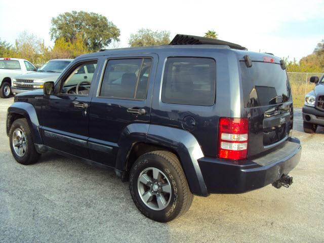 Jeep Liberty 2008 photo 1