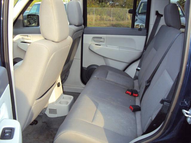 Jeep Liberty 2008 photo 4