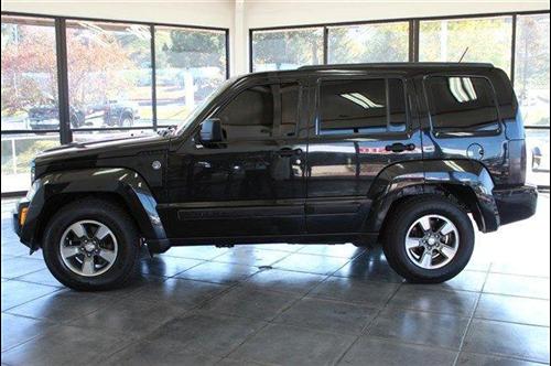 Jeep Liberty 2008 photo 1