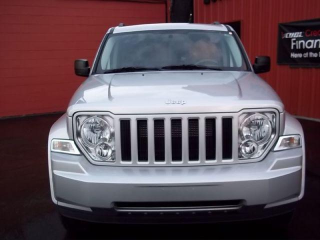 Jeep Liberty 2008 photo 3