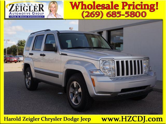 Jeep Liberty 2008 photo 4