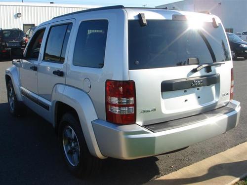 Jeep Liberty 2008 photo 3