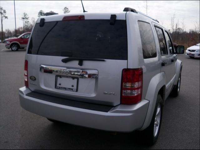 Jeep Liberty 2008 photo 4