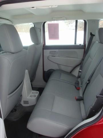 Jeep Liberty 2008 photo 4