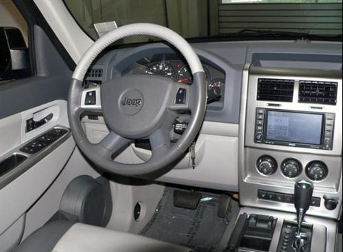 Jeep Liberty 2008 photo 4