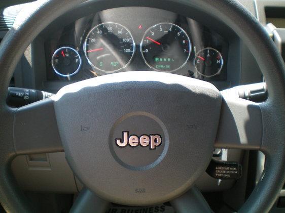 Jeep Liberty 2008 photo 2