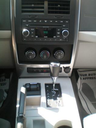 Jeep Liberty 2008 photo 3