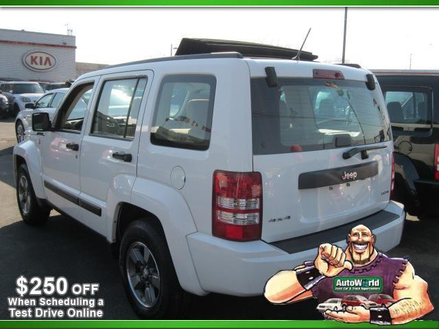 Jeep Liberty 2008 photo 1