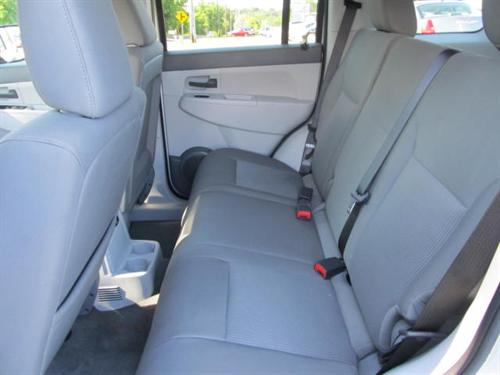 Jeep Liberty 2008 photo 2