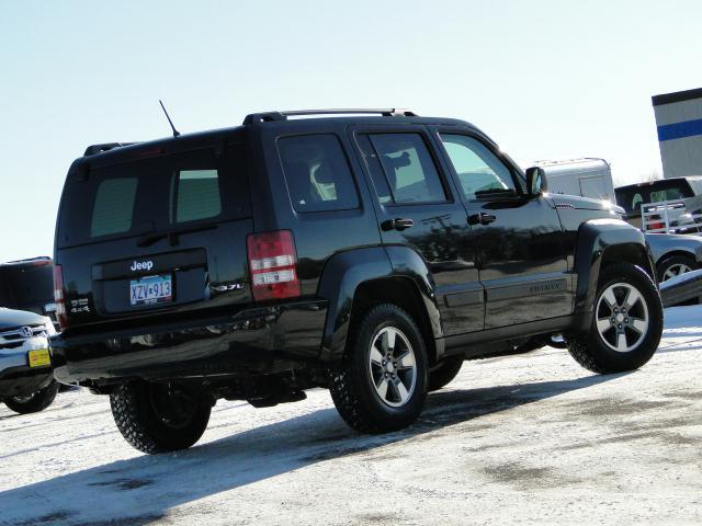 Jeep Liberty 2008 photo 2