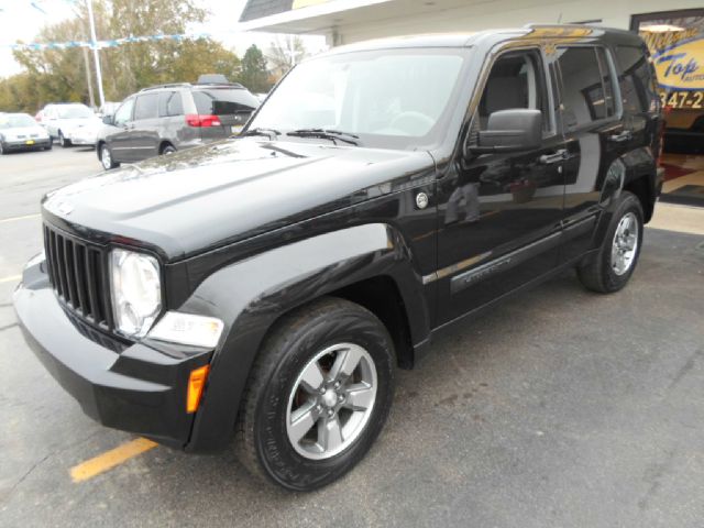 Jeep Liberty 2008 photo 2