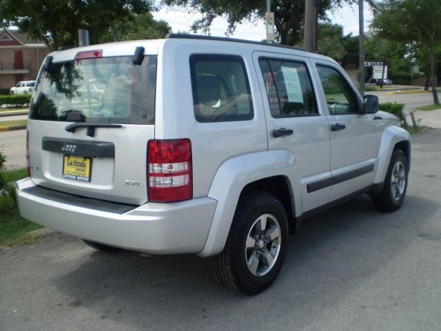 Jeep Liberty 2008 photo 1
