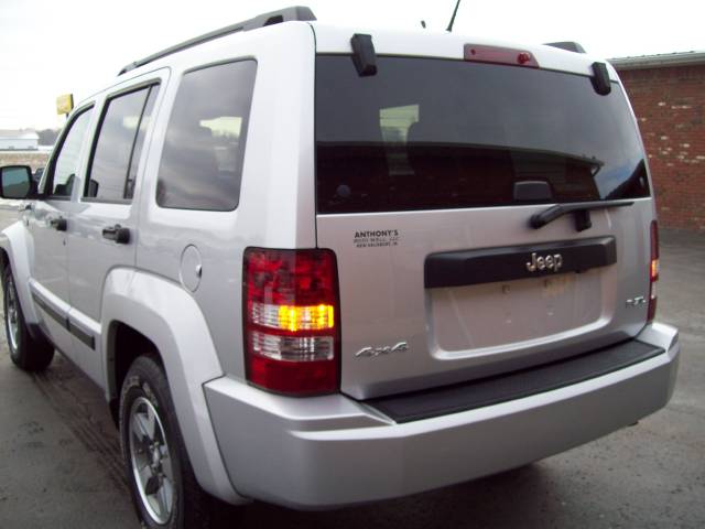 Jeep Liberty 2008 photo 3