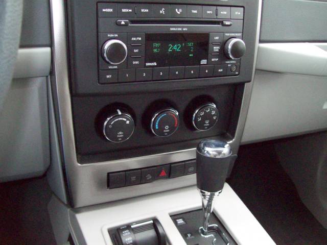 Jeep Liberty 2008 photo 5