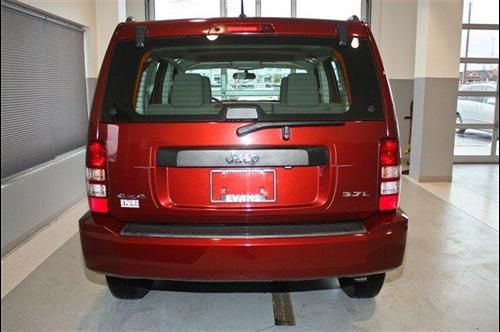 Jeep Liberty 2008 photo 3