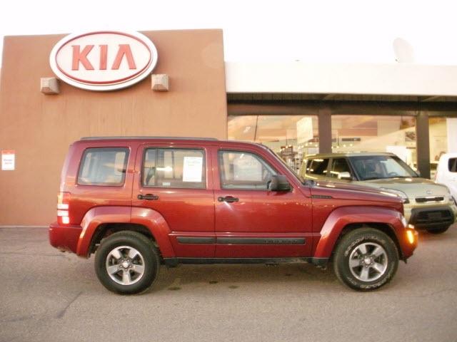 Jeep Liberty 2008 photo 2