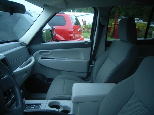 Jeep Liberty 2008 photo 2