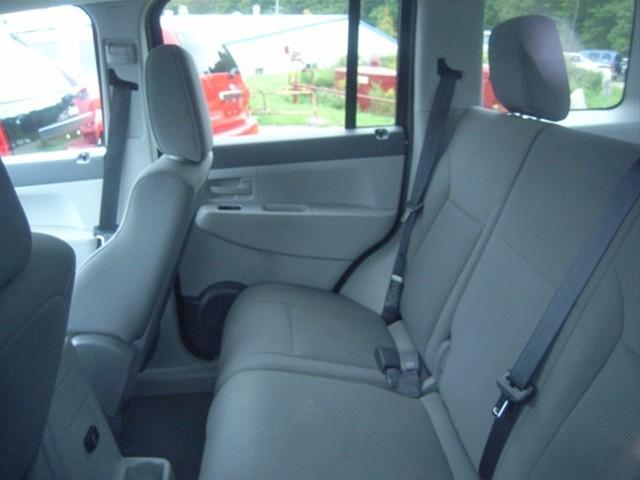 Jeep Liberty 2008 photo 3