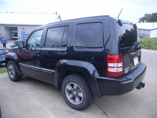 Jeep Liberty 2008 photo 4