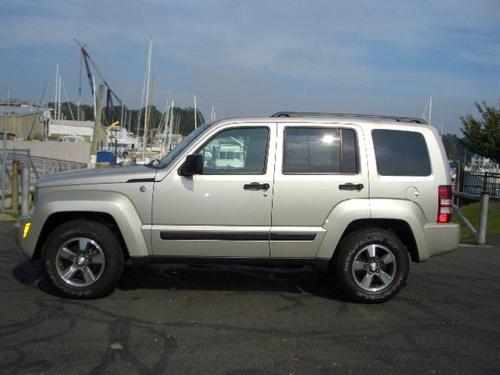 Jeep Liberty 2008 photo 2