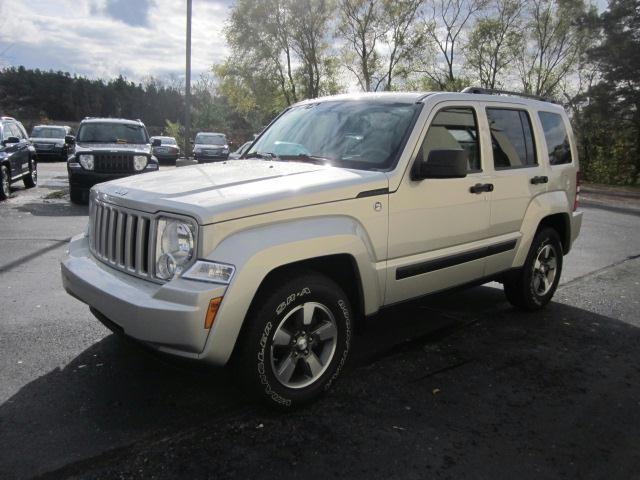 Jeep Liberty 2008 photo 3