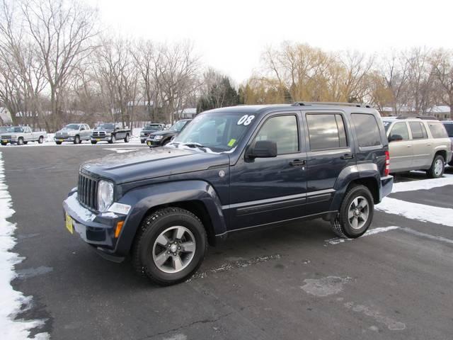 Jeep Liberty 2008 photo 2
