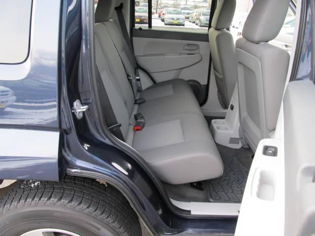Jeep Liberty 2008 photo 5