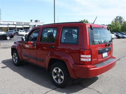 Jeep Liberty 2008 photo 4