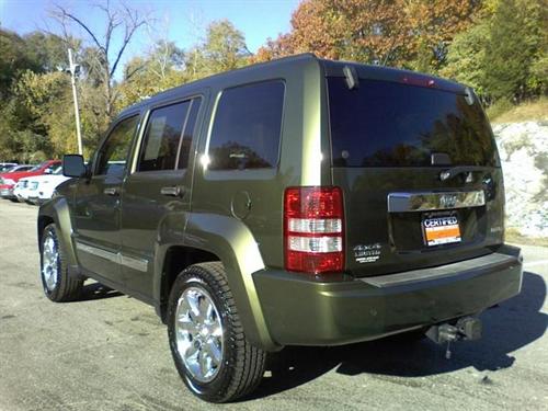 Jeep Liberty 2008 photo 2