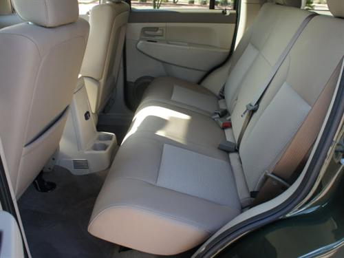 Jeep Liberty 2008 photo 2