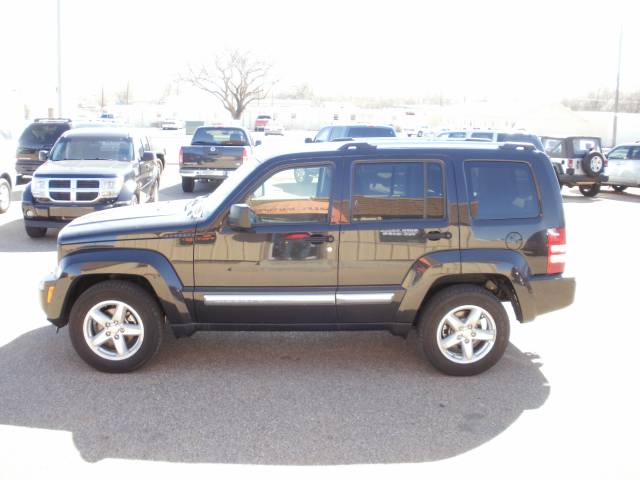 Jeep Liberty 2008 photo 4