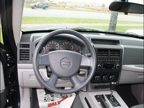 Jeep Liberty 2008 photo 1