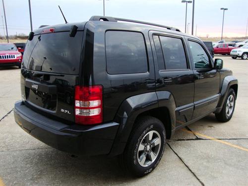 Jeep Liberty 2008 photo 3