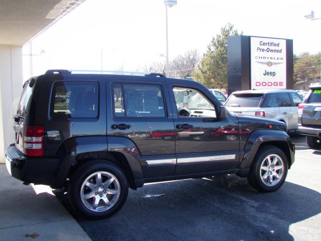 Jeep Liberty 2008 photo 3