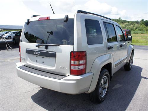Jeep Liberty 2008 photo 4