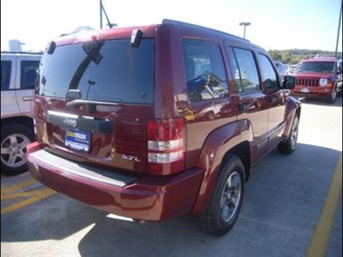 Jeep Liberty 2008 photo 3