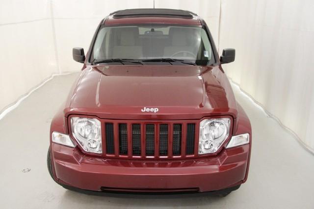 Jeep Liberty 2008 photo 1