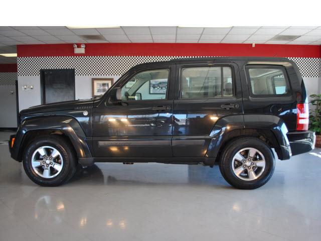 Jeep Liberty 2008 photo 1