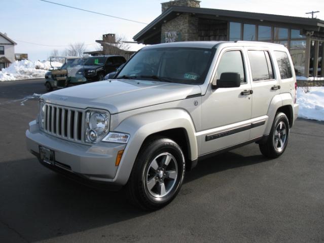 Jeep Liberty 2008 photo 1