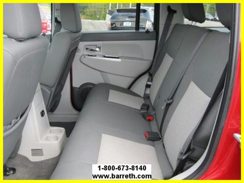 Jeep Liberty SLT 25 Other