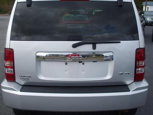 Jeep Liberty 2008 photo 2