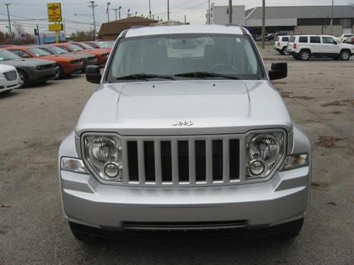 Jeep Liberty 2008 photo 2