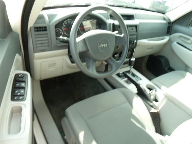 Jeep Liberty 2008 photo 1