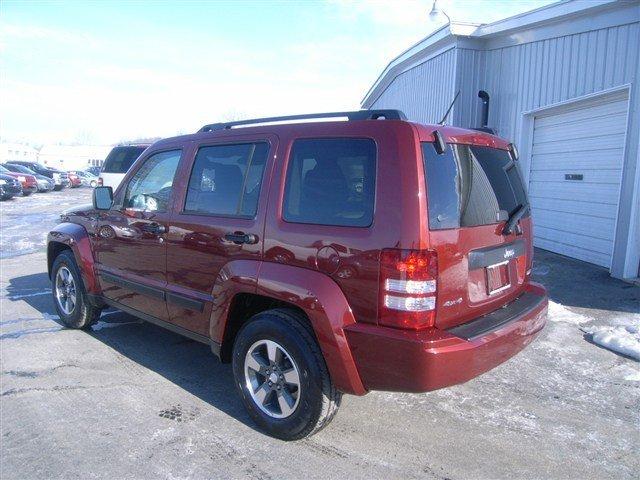 Jeep Liberty 2008 photo 4