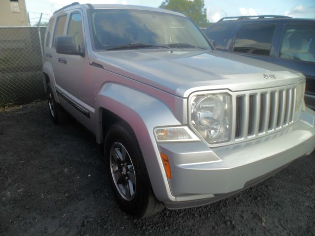 Jeep Liberty 2008 photo 3