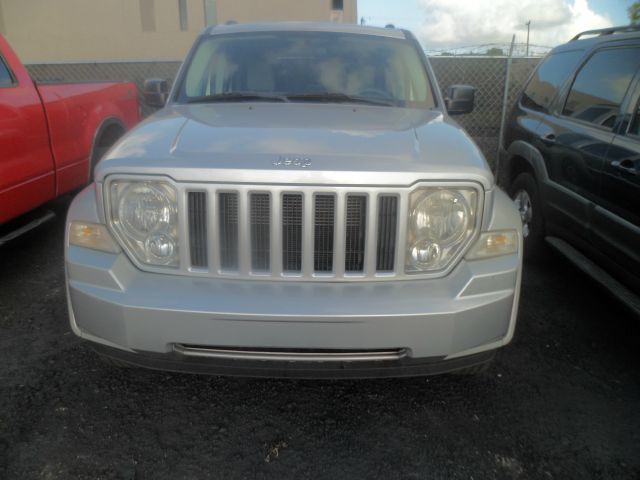 Jeep Liberty 2008 photo 4