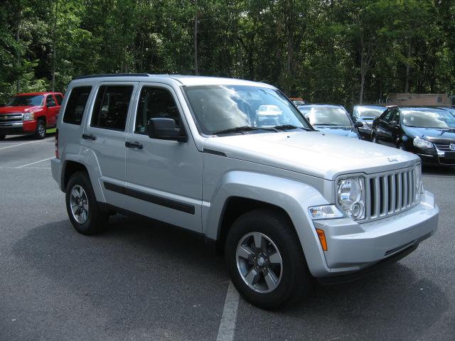 Jeep Liberty 2008 photo 4