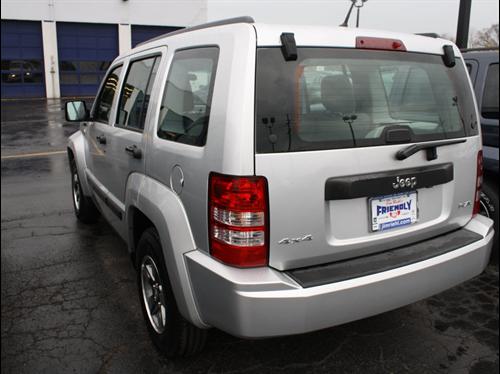 Jeep Liberty 2008 photo 4